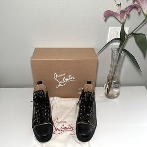 Christian louboutin black calf leather and gold zipper sneakers in sz 43.5/10.5